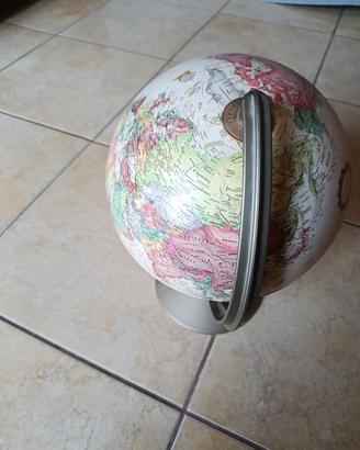 Lampada da scrivania.