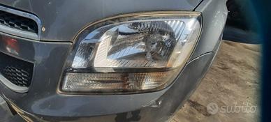 CHEVROLET ORLANDO 2011 - FARO ANTERIORE SINISTRO