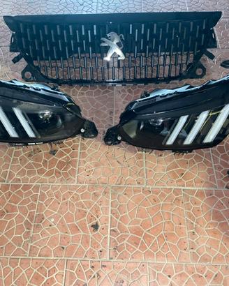 Fanali e griglia pegout 208 2008 gt line