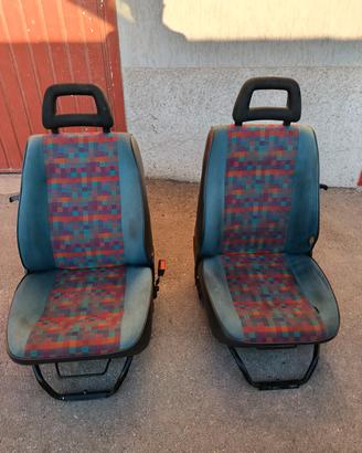 sedili Y10 