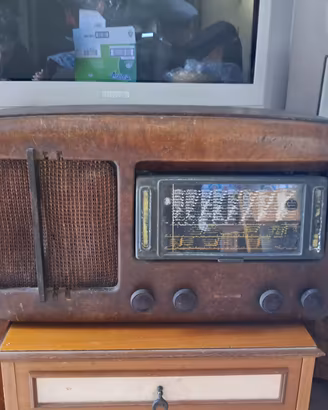 Radio d’epoca Allocchio Bacchini