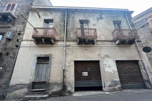 Immobile in centro storico su 3 piani