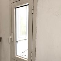 Finestra con telaio e vetro camera