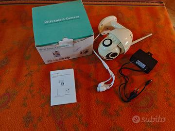 Telecamera WiFi motorizzata da esterno