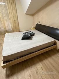 Letto matrimoniale 