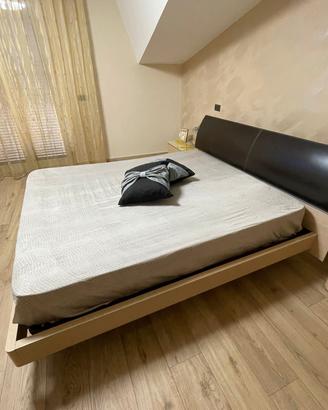 Letto matrimoniale 
