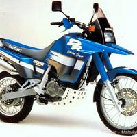 SUZUKI DR BIG 800 ricambi vari