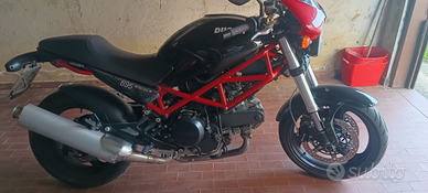 Ducati Monster 695