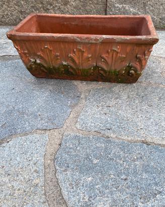 Fioriere festonate vintage in terracotta