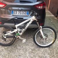 Downhill Scott Voltage Fr3d 26”