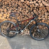 mountain bike scott biammortizzata