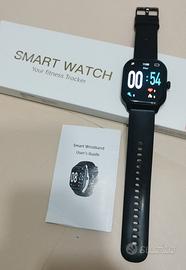 Smartwatch con Display Amoled pari al nuovo