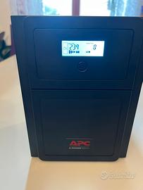 APC EASY UPS SMV GRUPPO DI CONTINUITÀ 3kva 2100wat