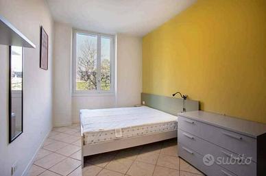 Stanza in appartamento di 70 m² a Dalmine