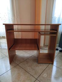 scrivania per pc