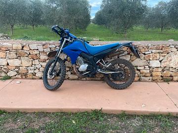 Yamaha XT125r 2005