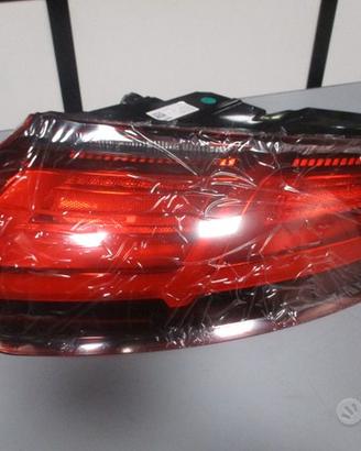 Fanalino post. SX Audi TT