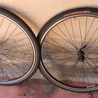 Ruote complete per gravel
