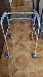 Deambulatore Walker pieghevole regolabile NUOVO