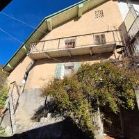 CASA SEMINDIPENDENTE A ALLEIN