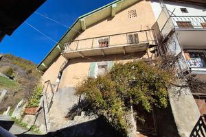 CASA SEMINDIPENDENTE A ALLEIN