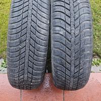 2 gomme 185 65 15 88 T Nexen 4 stagioni con 500 km