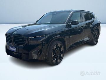BMW XM 4.4 steptronic