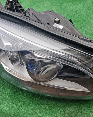 MERCEDES C-CLASSE W205 Restyling FULL LED Faro Fan