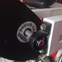 macchinario per glutei da palestra tecnogym