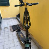 Monopattino elettrico jeep