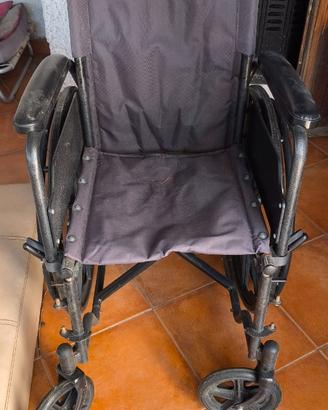 Stock ausili per mobilità sedia a rotelle, etc
