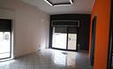 locale-commerciale-con-due-vetrine