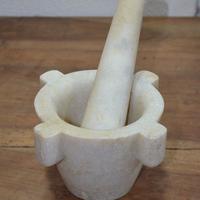 MORTAIO IN MARMO CON PESTELLO DA FARMACIA