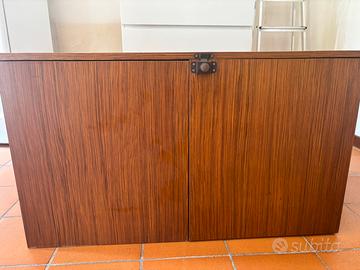 Mobile di legno