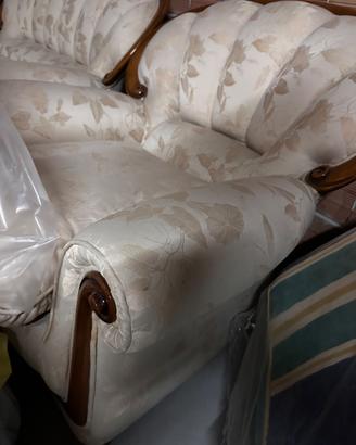 Salotto Mastro Cappellini in damasco +divano pelle