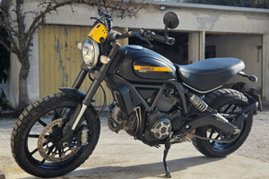 Ducati scrambler 800 full throttle