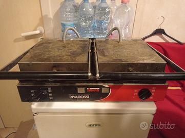 piastra per panini e altro per ristorante 