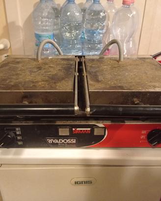 piastra per panini e altro per ristorante 