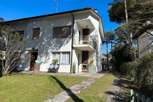 Trilocale a Lignano Pineta in zona tranquilla