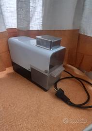 GRATTUGIA ELETTRICA OMRA 2900