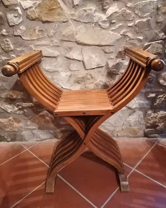 Sedia Savonarola in legno massello