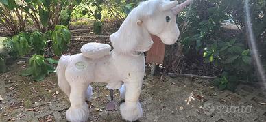 unicorno cavalcabile