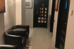 Stanza da locare per uso professionale