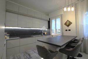 4 LOCALI A LA VALLETTA BRIANZA