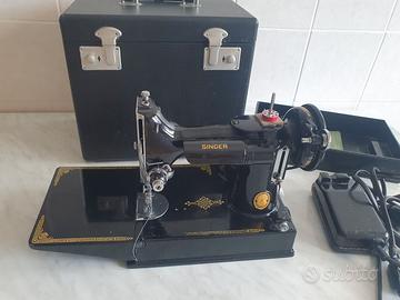 macchina da cucire  SINGER 221K del 1953