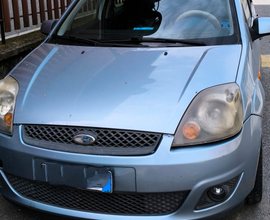 Ford Fiesta Ghia 2008 ben tenuta carta da zucchero