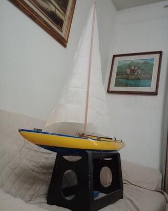 Veliero radiocomandato