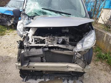 RICAMBI USATI AUTO NISSAN NV200 1° Serie K9K892 K