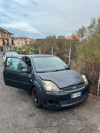 Ford Fiesta 2007 per pezzi di ricambio