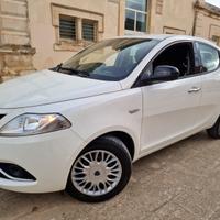 LANCIA YPSILON 1300MTJ 95CV PLATINUM 09/2016